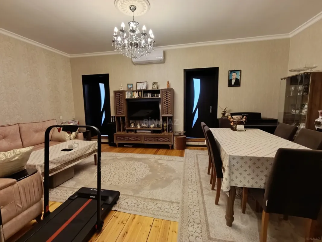 Satılır 3 otaqlı mənzil 130 m²