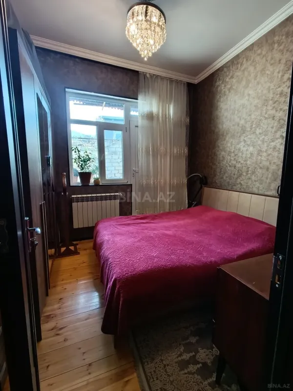 Satılır 3 otaqlı mənzil 130 m²