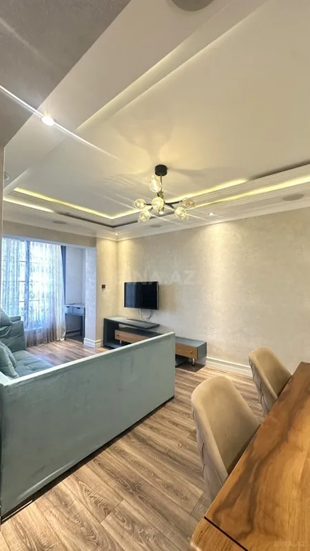 Kirayə verilir 2 otaqlı mənzil 70 m²