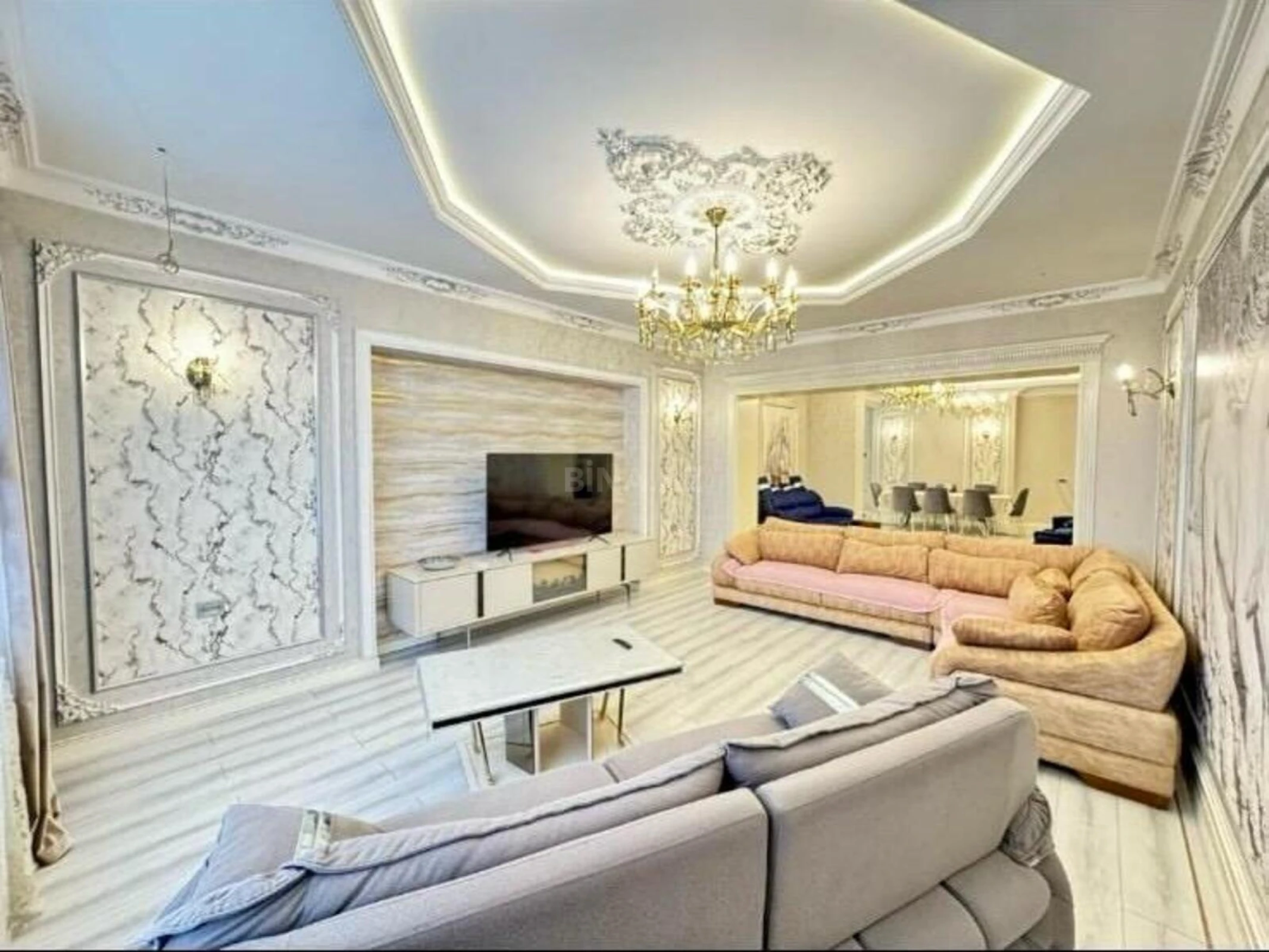 Satılır 4 otaqlı mənzil 230.7 m²