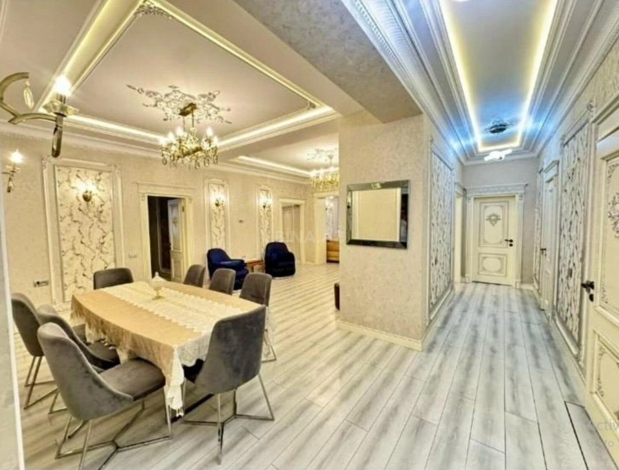 Satılır 4 otaqlı mənzil 230.7 m²