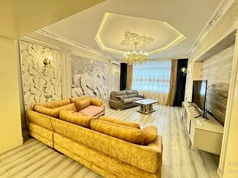 Satılır 4 otaqlı mənzil 230.7 m²