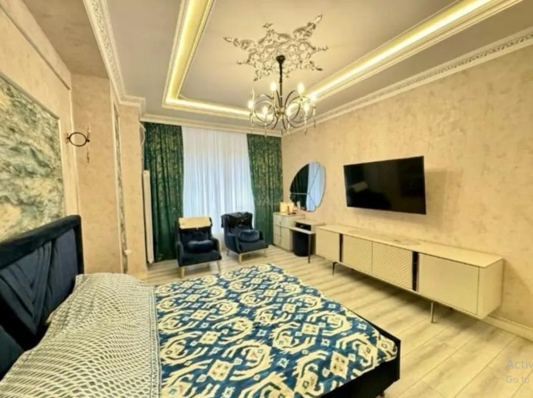 Satılır 4 otaqlı mənzil 230.7 m²