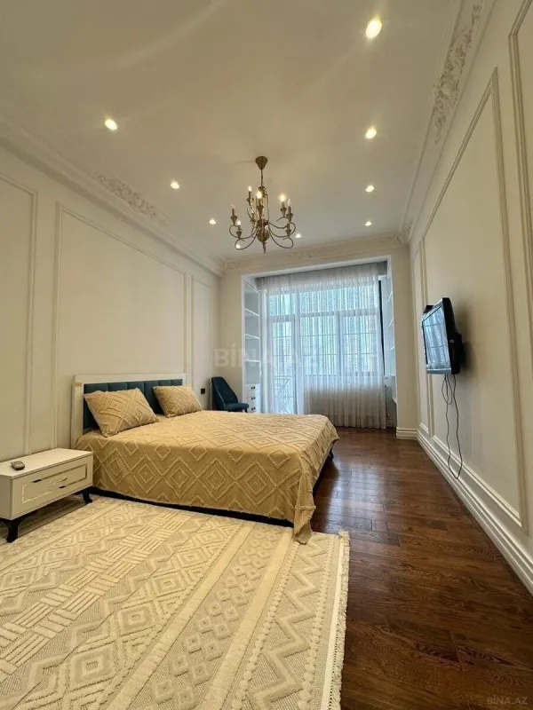 Kirayə verilir 3 otaqlı mənzil 120 m²