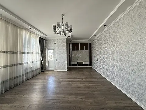 Kirayə verilir 3 otaqlı mənzil 140 m²