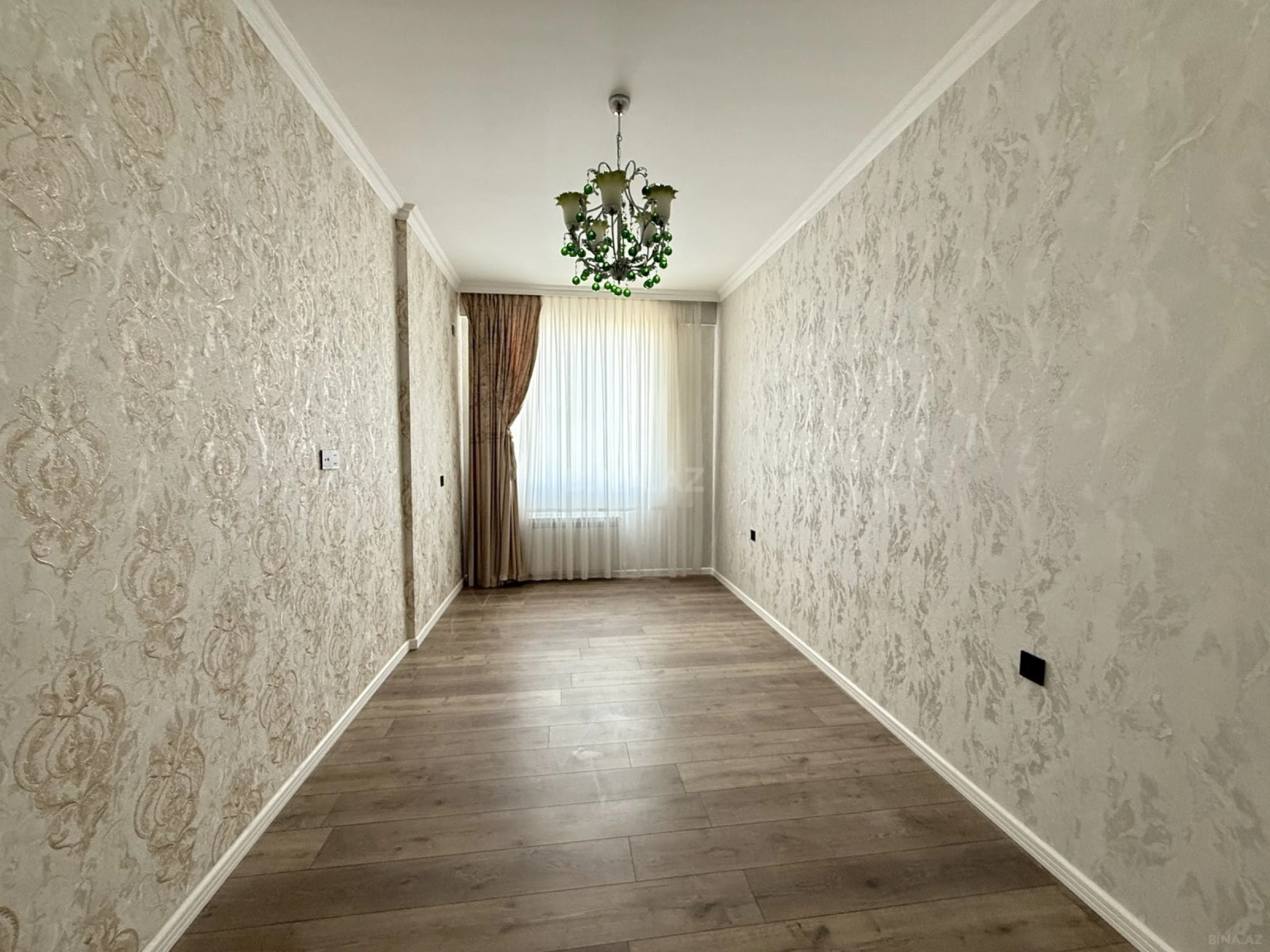 Kirayə verilir 3 otaqlı mənzil 140 m²
