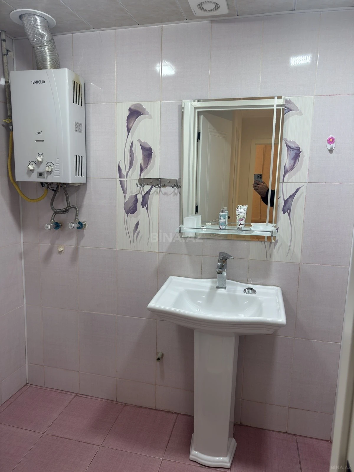 Kirayə verilir 2 otaqlı mənzil 50 m²