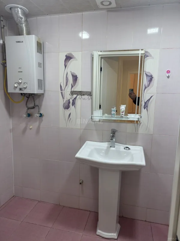 Kirayə verilir 2 otaqlı mənzil 50 m²