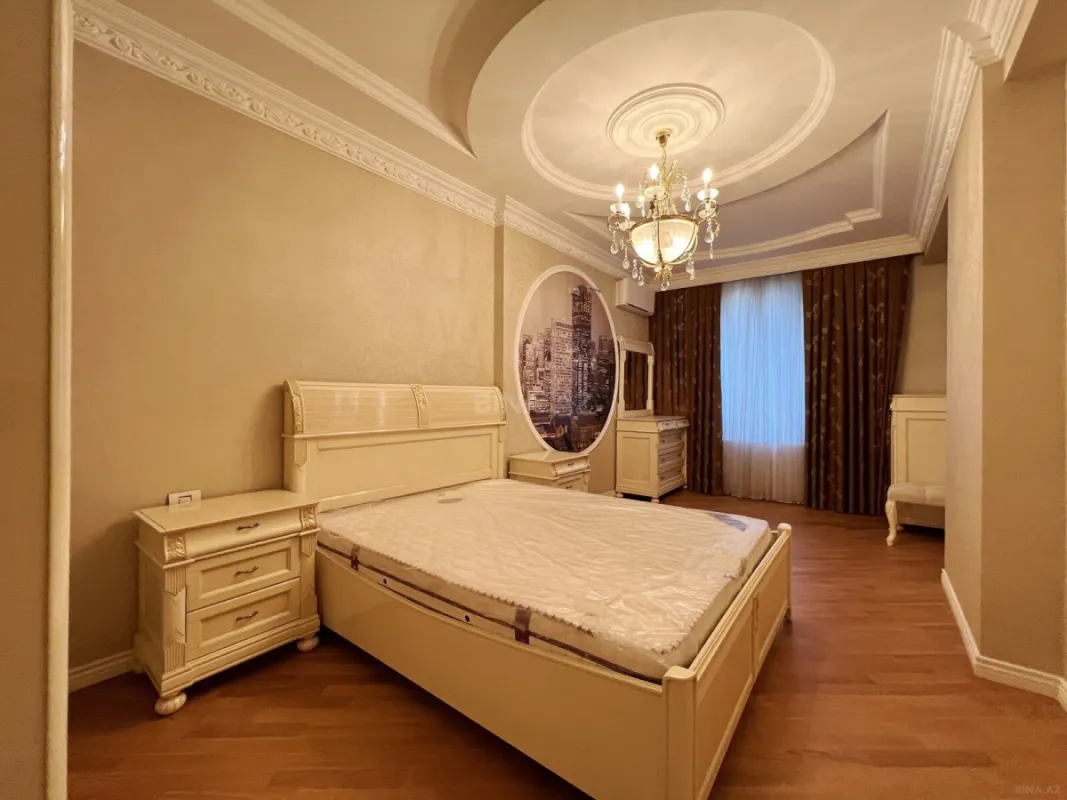 Kirayə verilir 4 otaqlı mənzil 250 m²