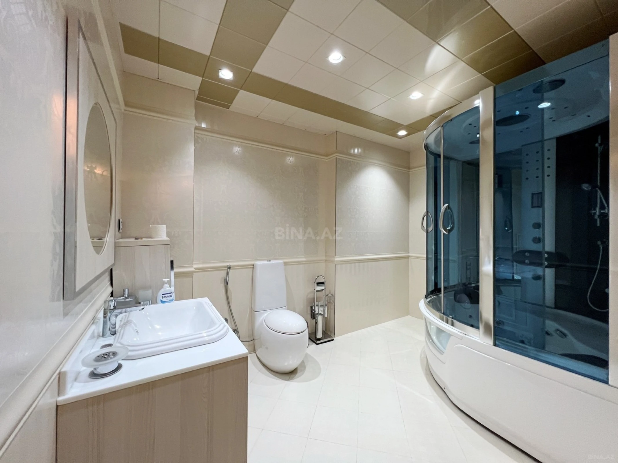 Kirayə verilir 4 otaqlı mənzil 250 m²