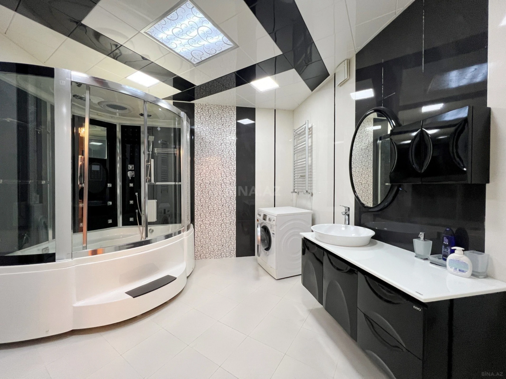 Kirayə verilir 4 otaqlı mənzil 250 m²