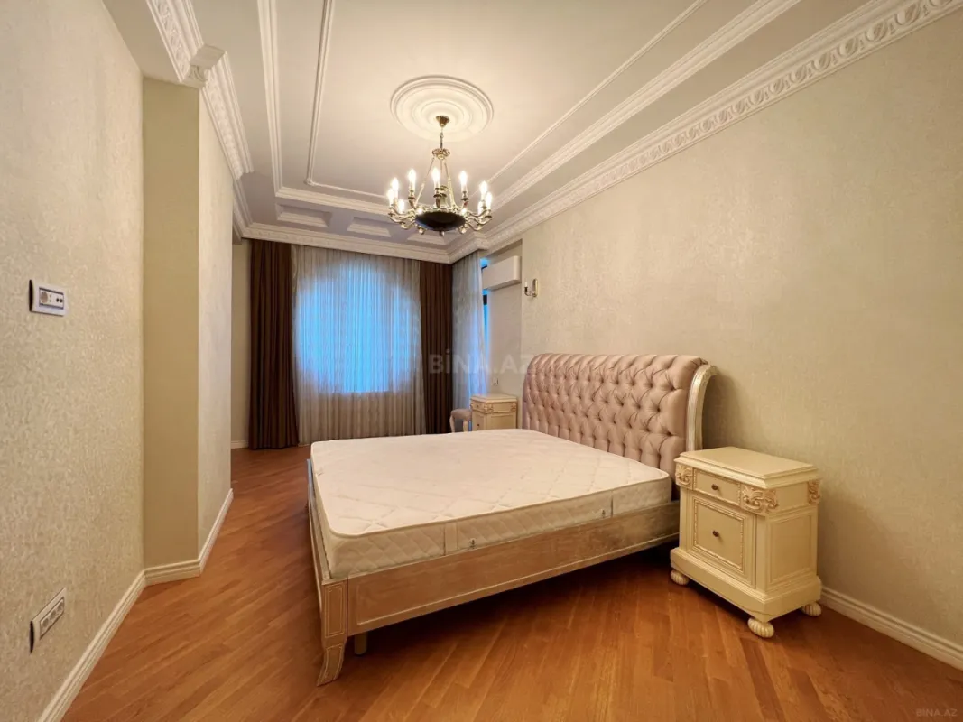 Kirayə verilir 4 otaqlı mənzil 250 m²