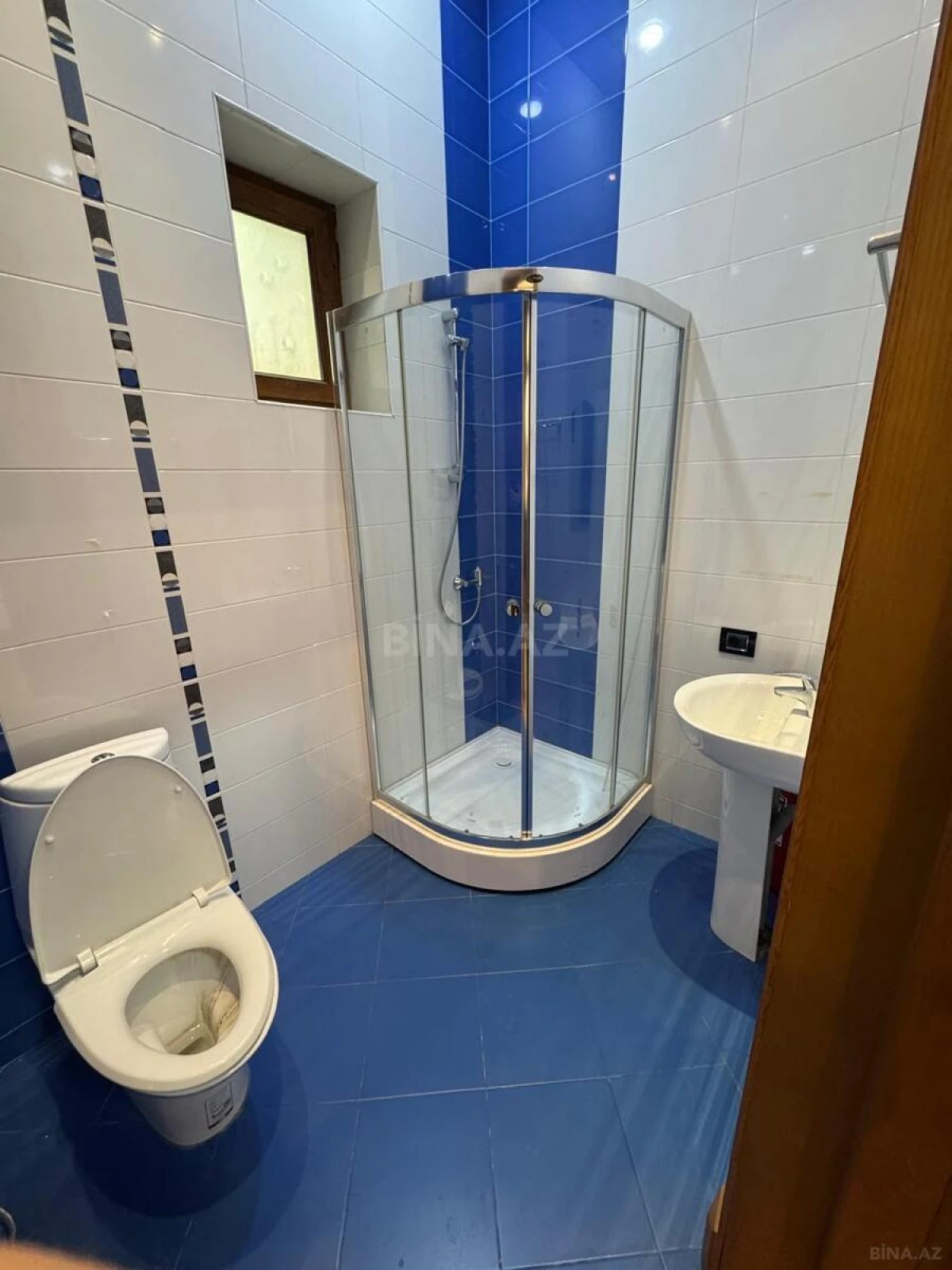 Kirayə verilir 13 otaqlı ofis 1000 m²