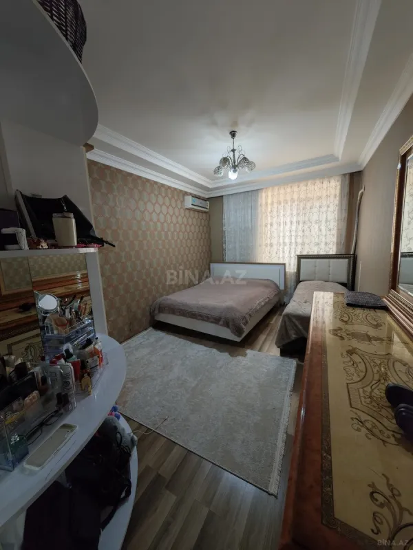 Satılır 3 otaqlı mənzil 126 m²