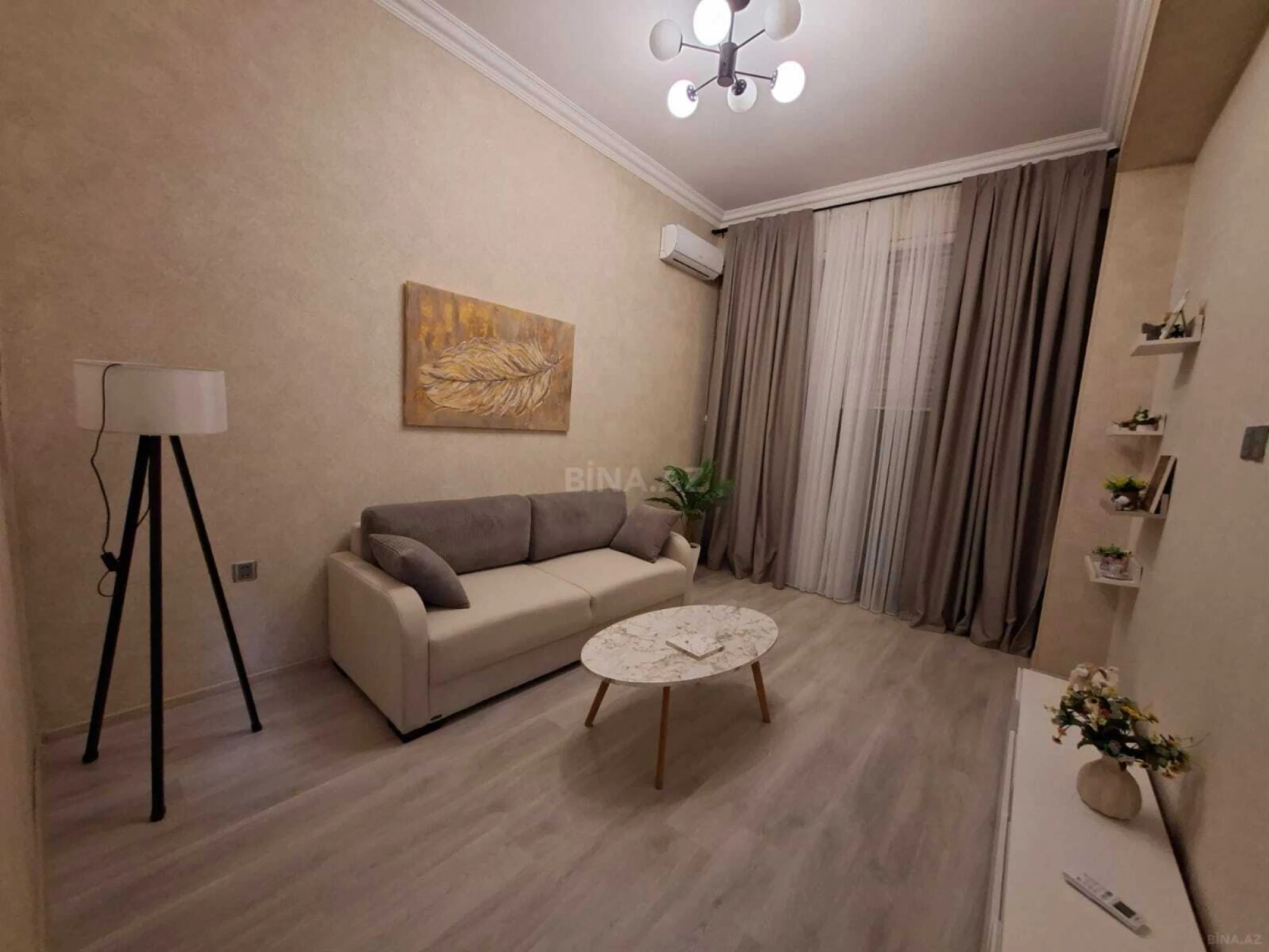 Kirayə verilir 2 otaqlı mənzil 69 m²