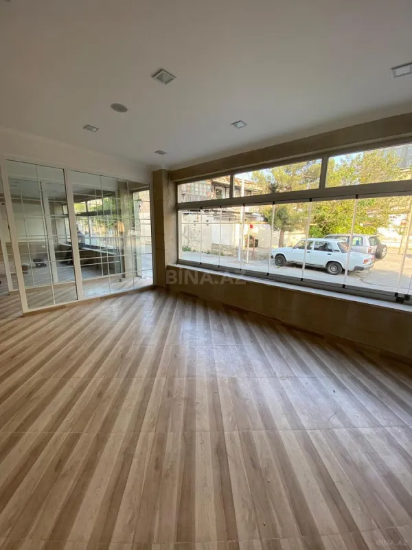 Satılır obyekt 500 m²