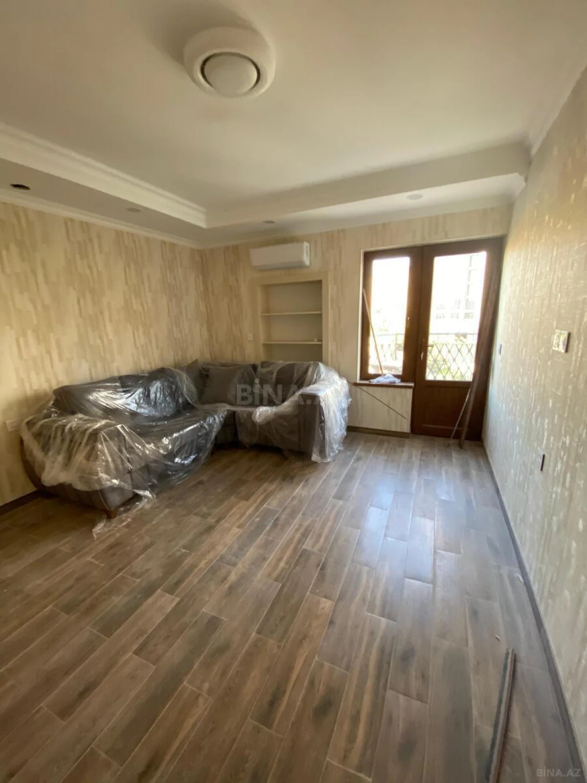 Satılır obyekt 500 m²