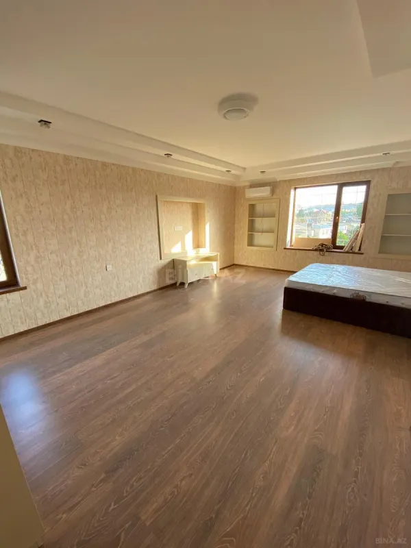 Satılır obyekt 500 m²