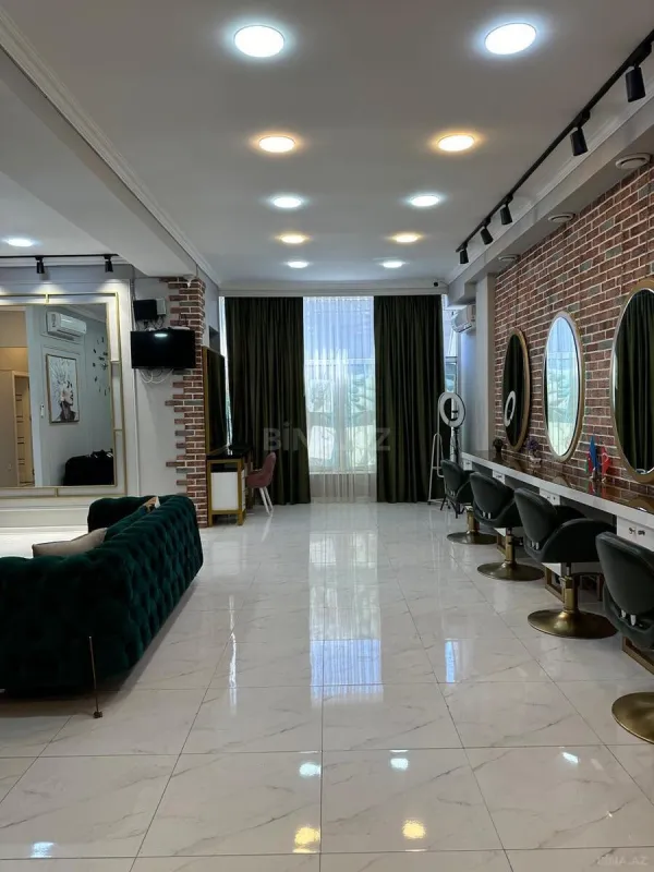 Kirayə verilir obyekt 105 m²