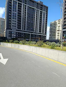 Satılır obyekt 177.9 m²