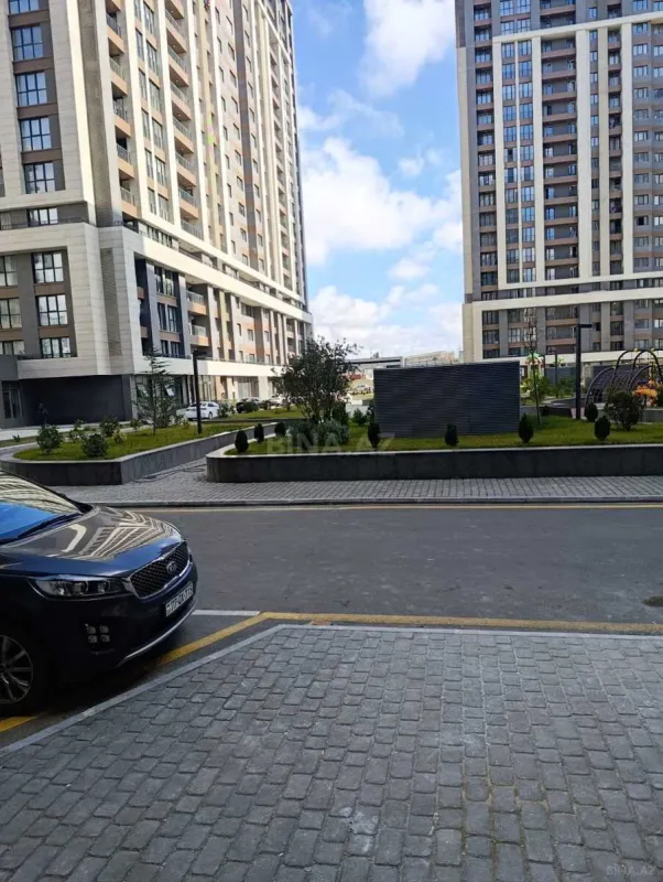 Satılır obyekt 177.9 m²