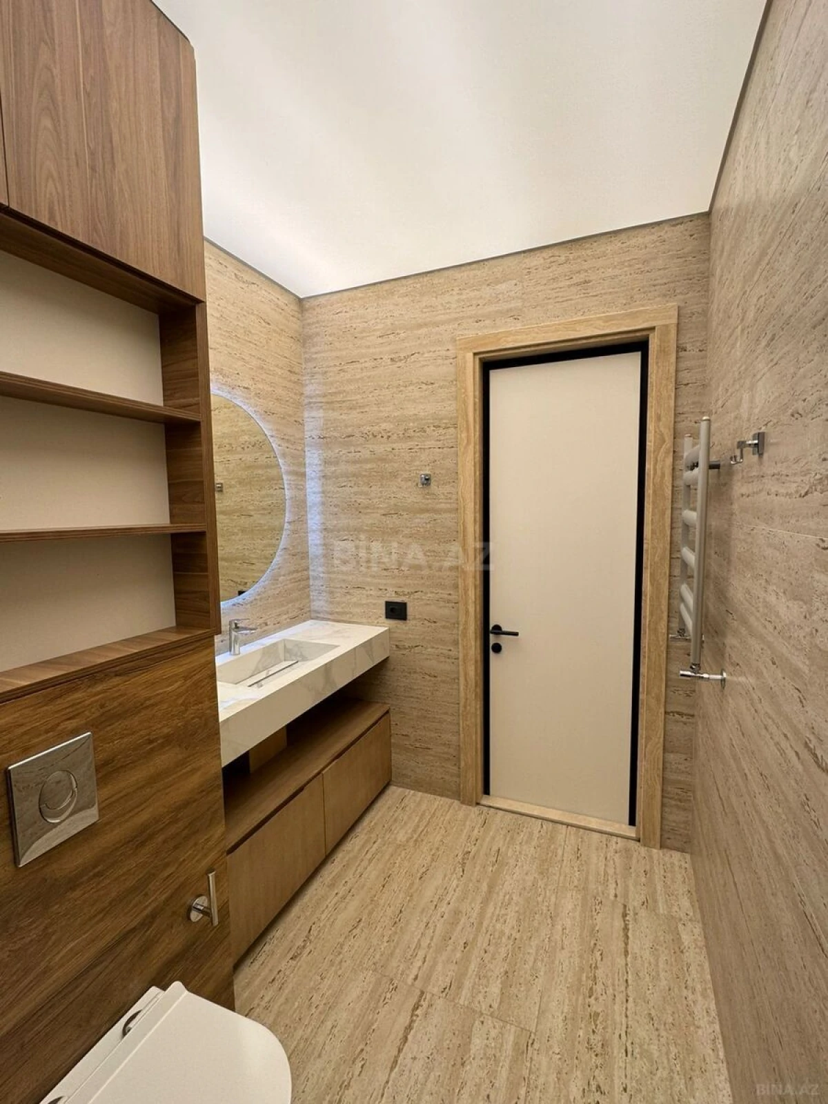 Satılır 2 otaqlı mənzil 107 m²