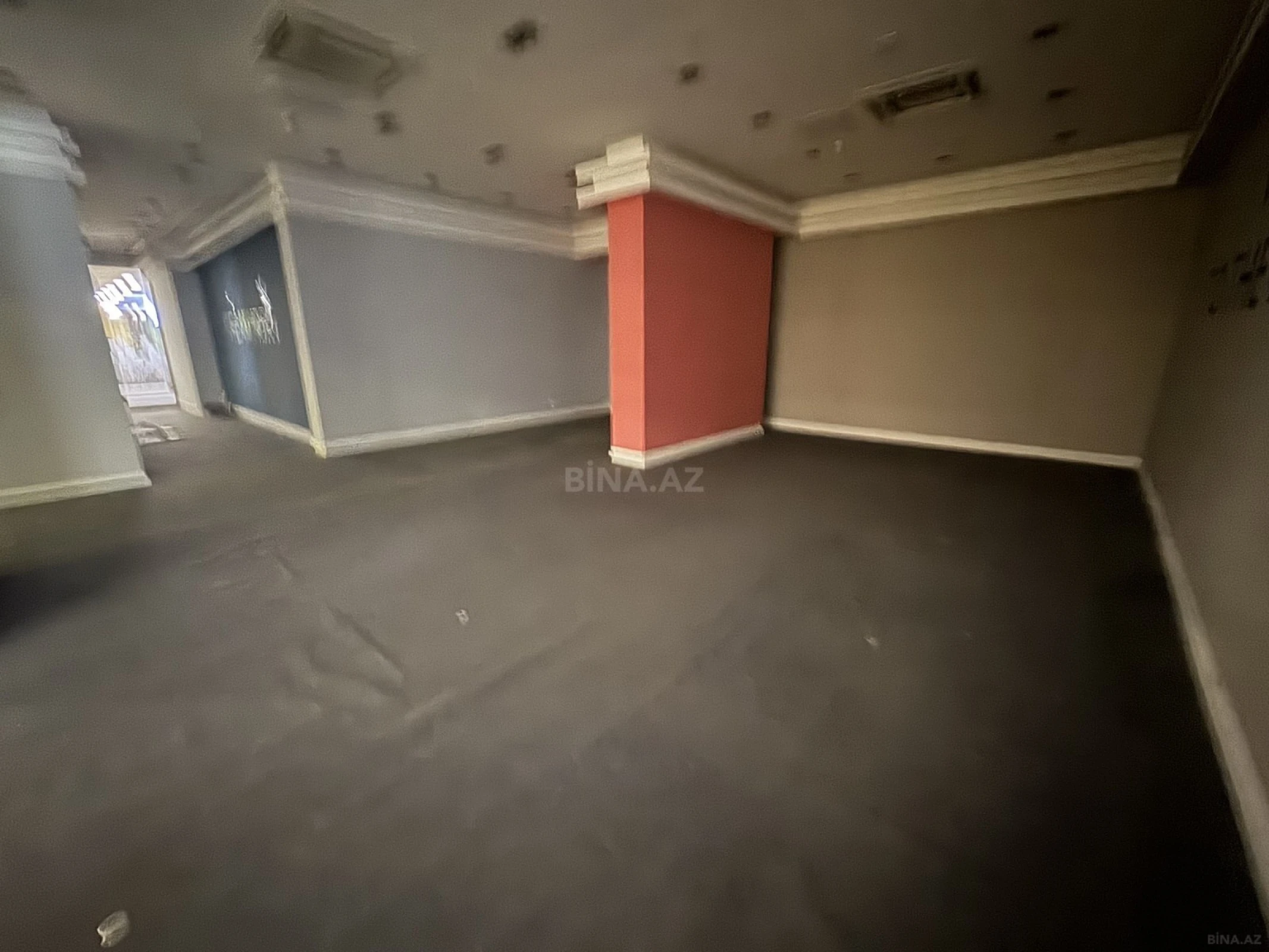 Kirayə verilir obyekt 262 m²