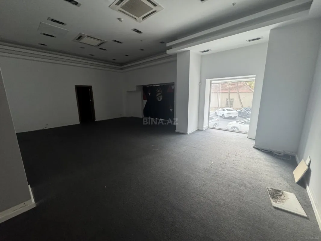 Kirayə verilir obyekt 262 m²