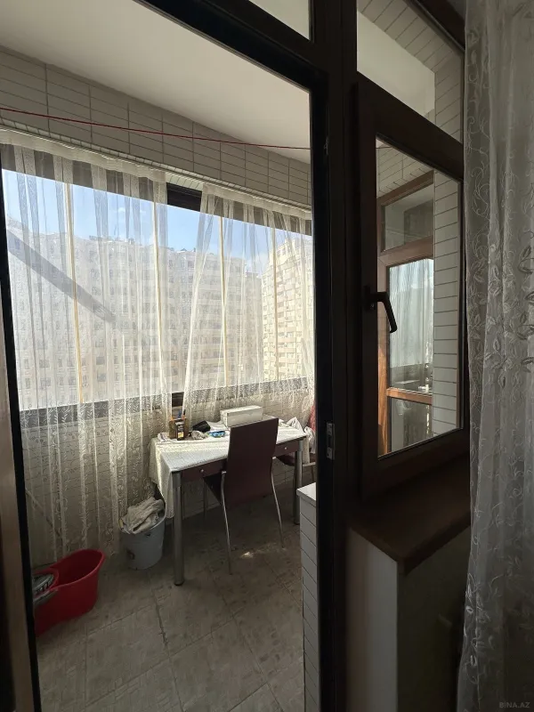 Kirayə verilir 4 otaqlı mənzil 110 m²