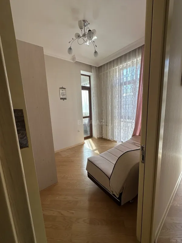 Kirayə verilir 4 otaqlı mənzil 110 m²