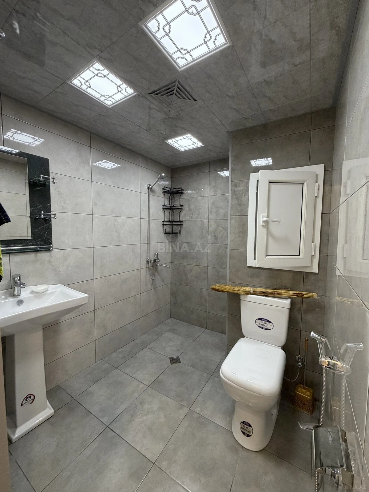 Satılır 2 otaqlı mənzil 45 m²