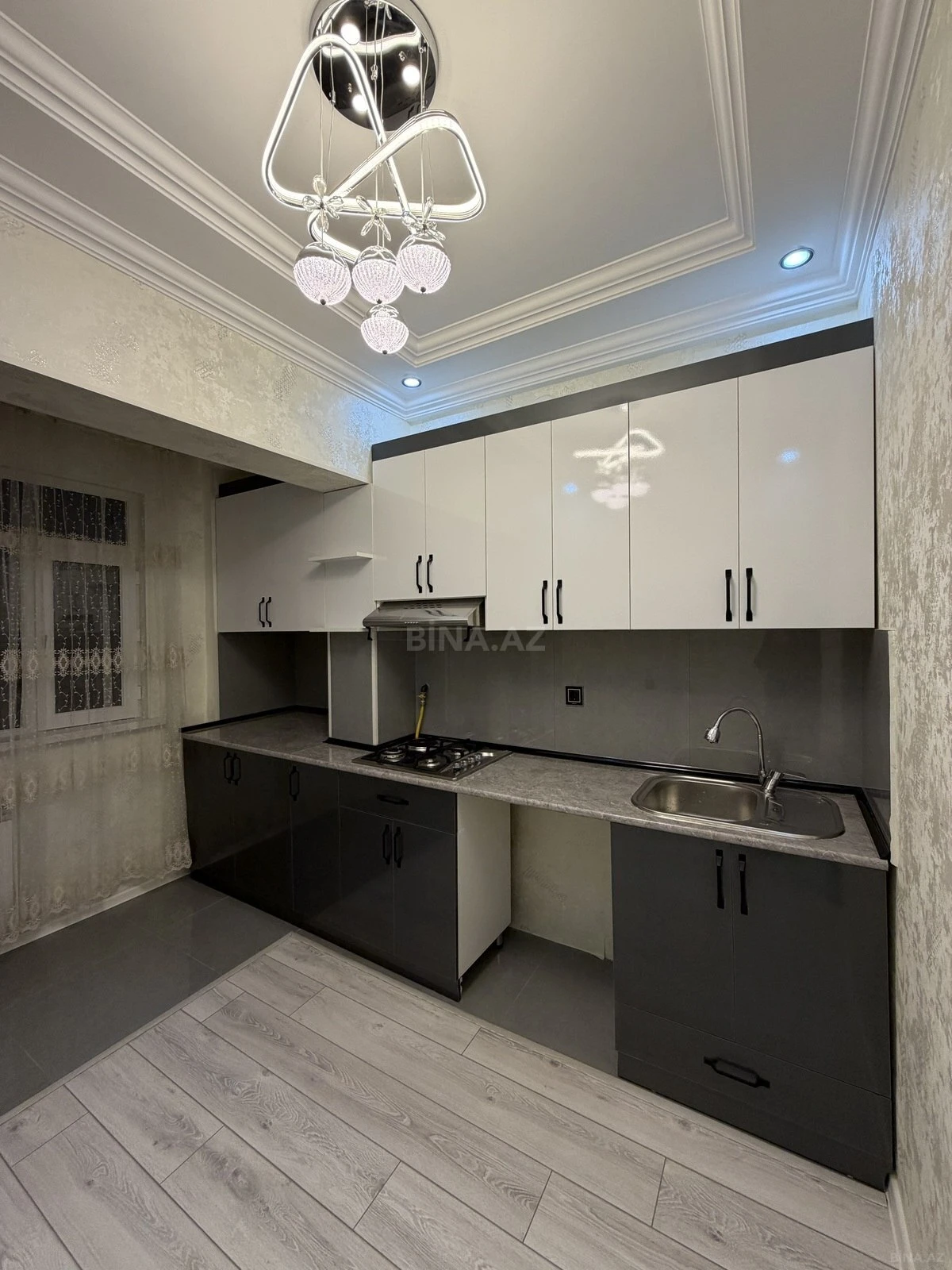 Satılır 2 otaqlı mənzil 45 m²