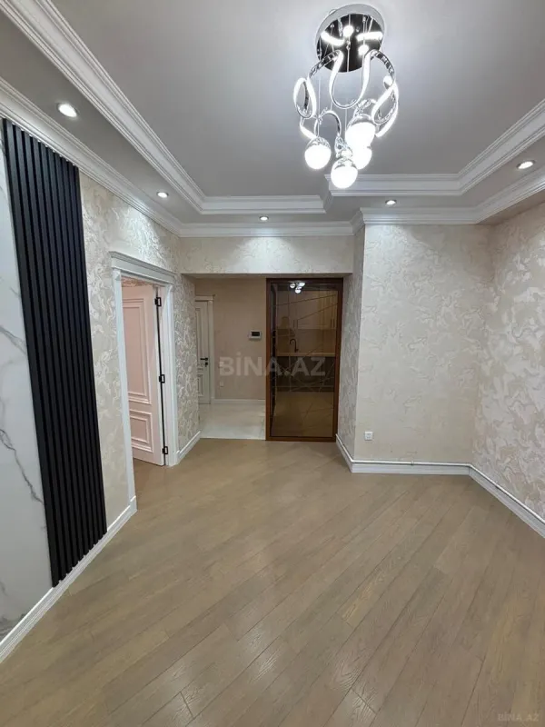 Satılır 2 otaqlı mənzil 68 m²