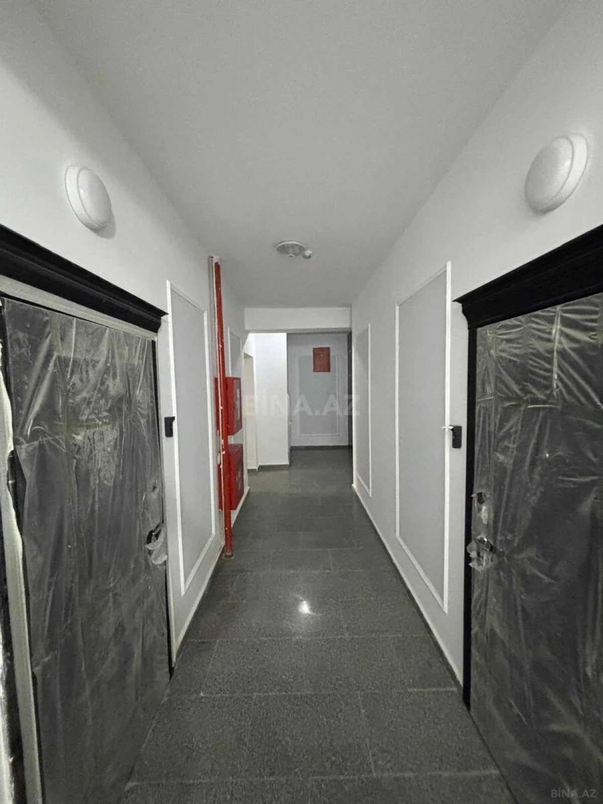 Satılır 2 otaqlı mənzil 68 m²