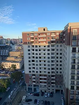 Satılır 2 otaqlı mənzil 62 m²