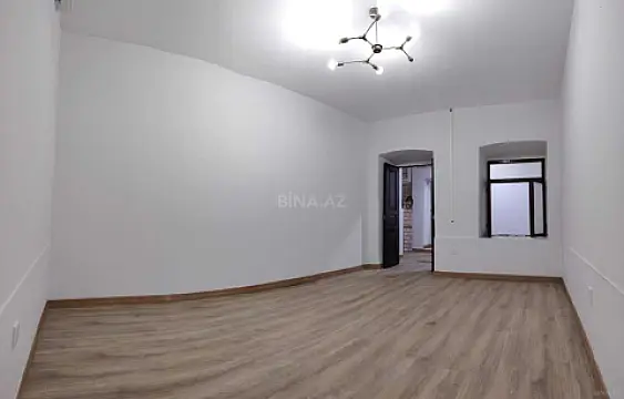Kirayə verilir 3 otaqlı ofis 60 m²