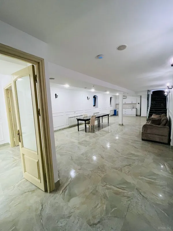 Kirayə verilir 6 otaqlı ofis 216 m²