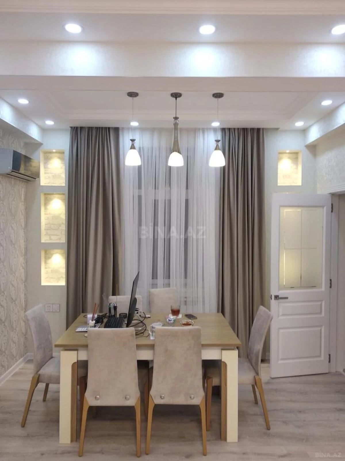 Kirayə verilir 2 otaqlı mənzil 70 m²