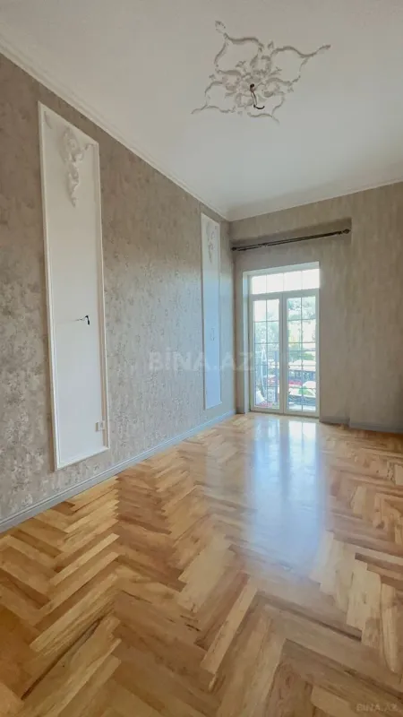 Satılır 2 otaqlı mənzil 63 m²