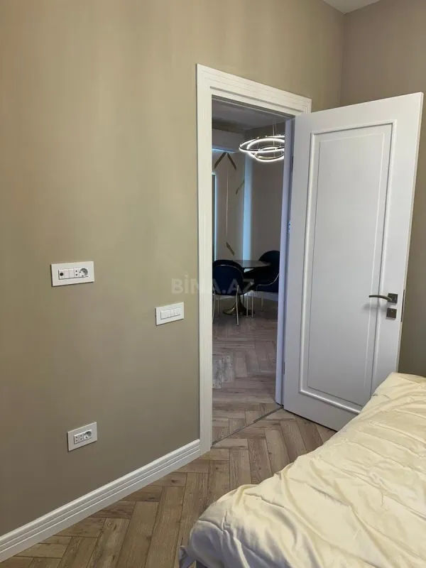 Kirayə verilir 2 otaqlı mənzil 70 m²