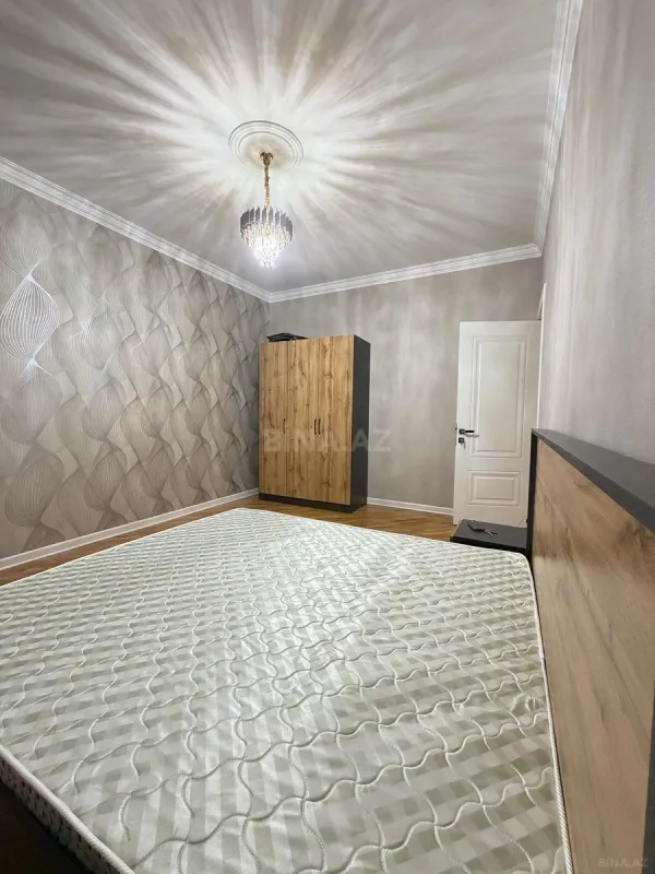 Kirayə verilir 2 otaqlı mənzil 90 m²