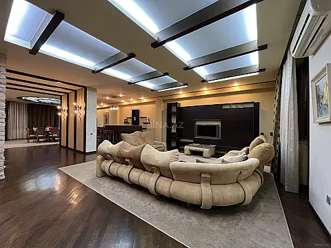 Kirayə verilir 5 otaqlı mənzil 450 m² — Bakı, Xətai 5 otaq 450.00 m²