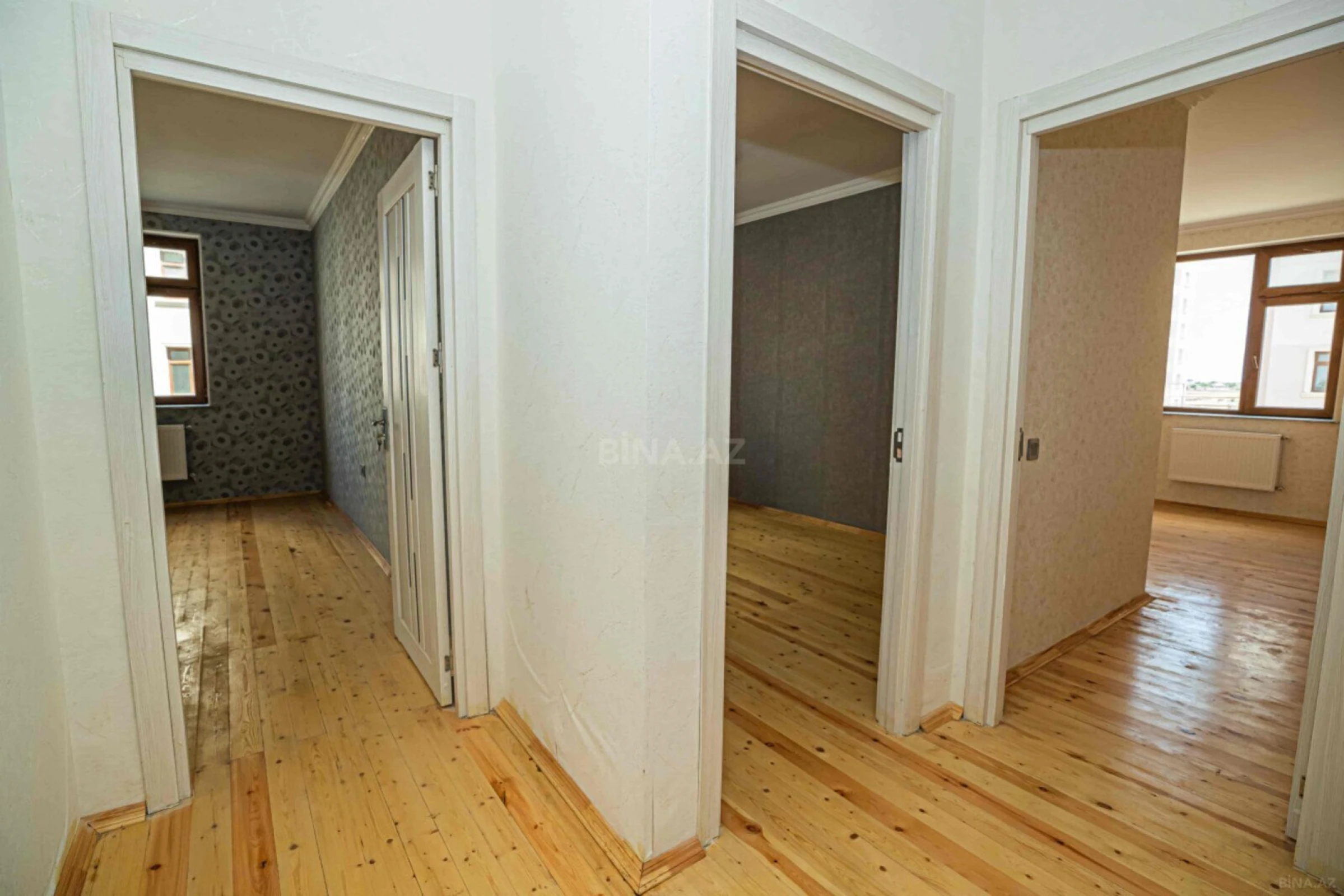 Satılır 4 otaqlı mənzil 105 m²