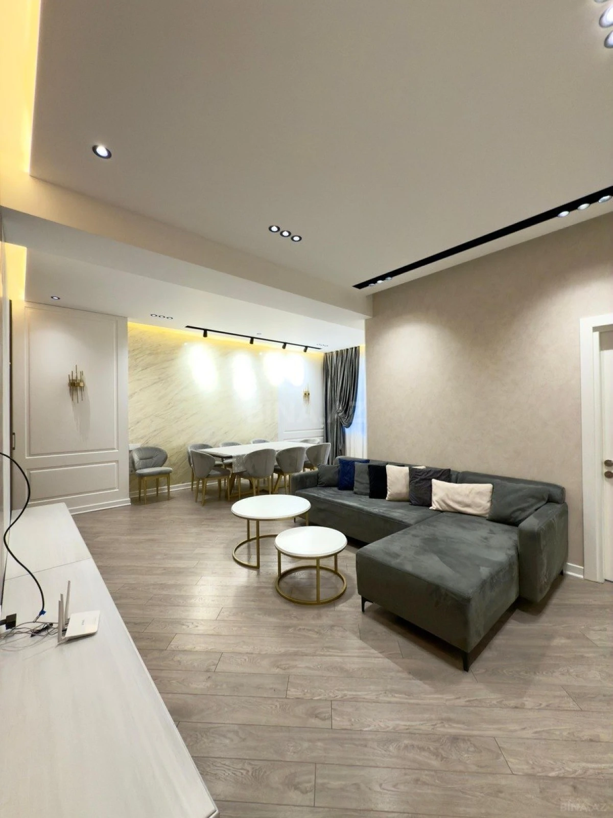 Satılır 4 otaqlı mənzil 111 m²