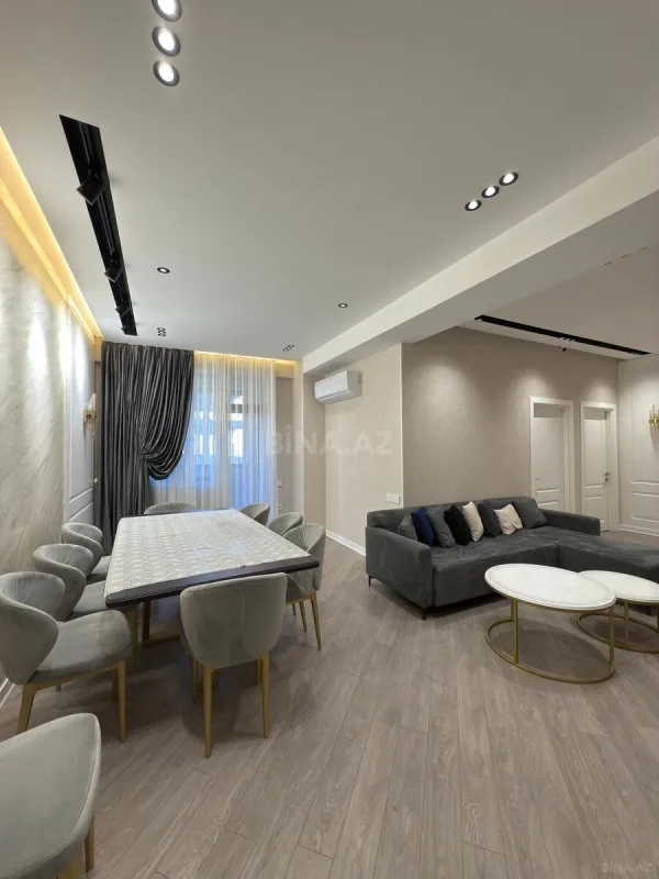 Satılır 4 otaqlı mənzil 111 m²