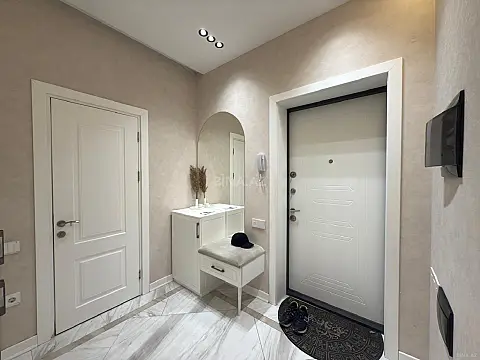 Satılır 4 otaqlı mənzil 111 m²