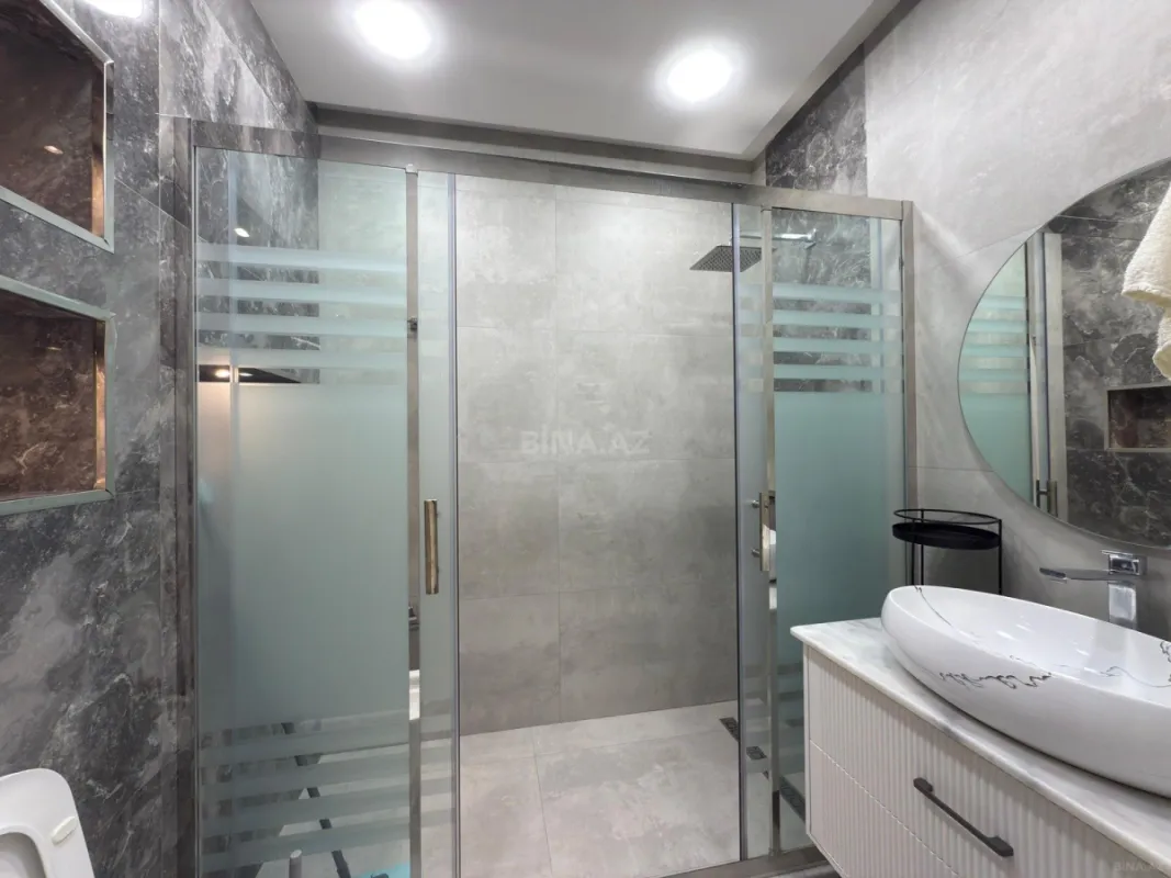 Satılır 4 otaqlı mənzil 111 m²