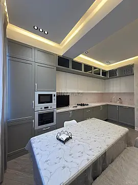 Satılır 4 otaqlı mənzil 111 m²