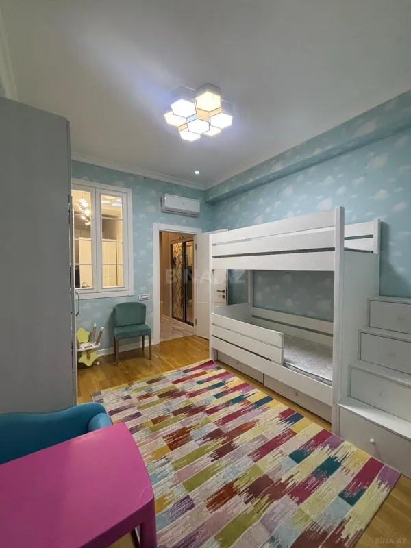 Satılır 3 otaqlı mənzil 97 m²