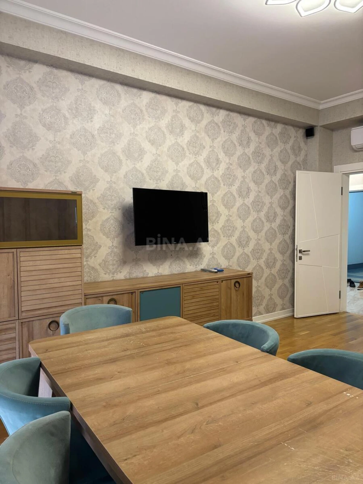 Satılır 3 otaqlı mənzil 97 m²